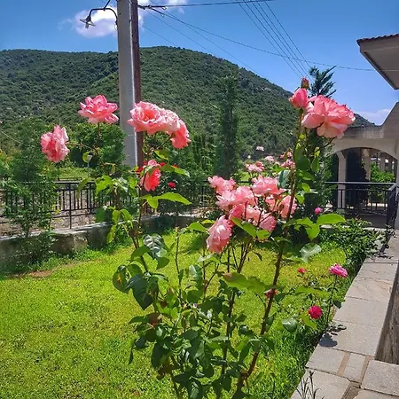 Stavrini's House بيت للعطل Elevtheraí