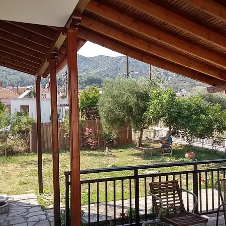 Stavrini's House بيت للعطل Elevtheraí